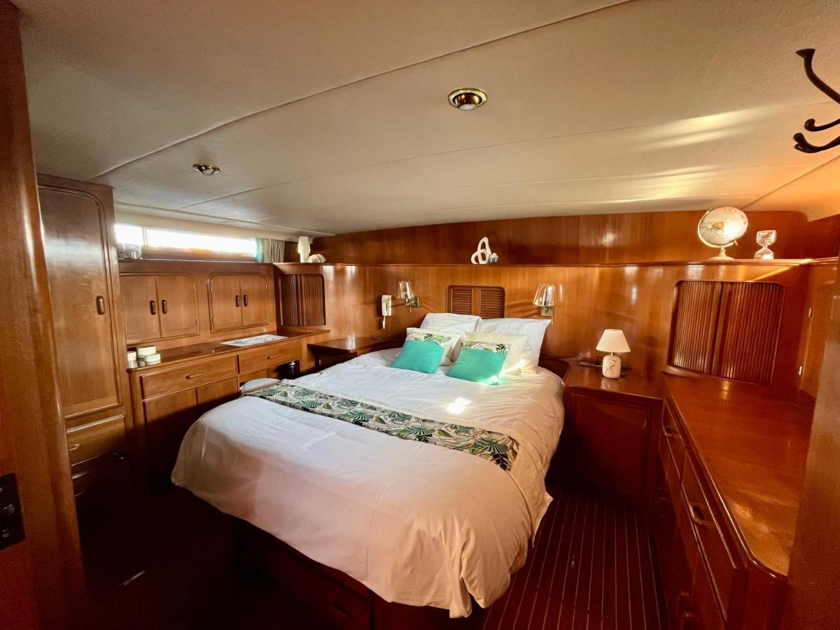 Botel Navi Yacht A Sete, 2 A 8 Couchages, Privatif Sète
