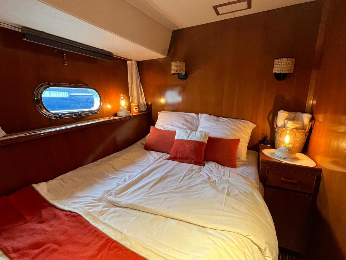 Botel Navi Yacht A Sete, 2 A 8 Couchages, Privatif