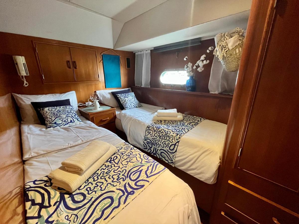Navi Yacht A Sete, 2 A 8 Couchages, Privatif Botel