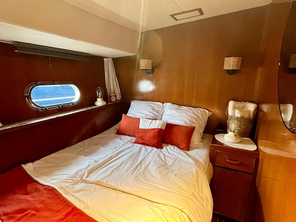 Botel Navi Yacht A Sete, 2 A 8 Couchages, Privatif